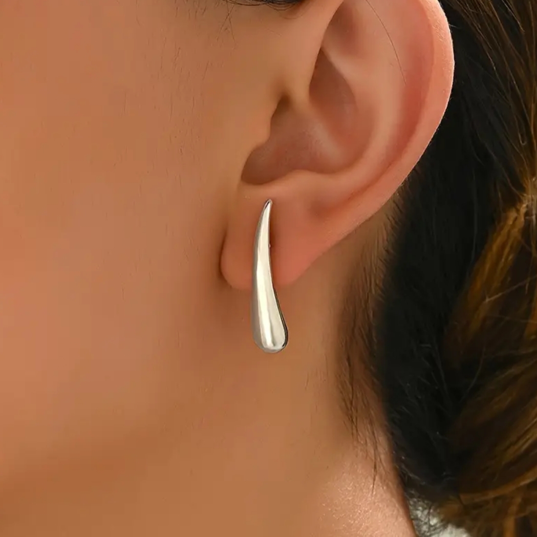 18 Kt Gold Over Titanium Teardrop Earrings
